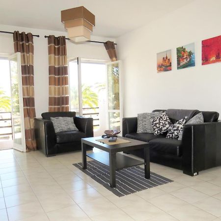 Im On Avenida Apartment ลากอส ภายนอก รูปภาพ